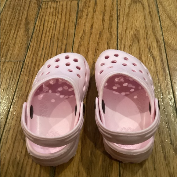 Pink Crocs - Picture 4 of 6